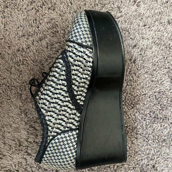 SCHUTZ Black and Silver Woven Lace Up Wedge Platform Sandals Size 6 - Picture 12 of 16